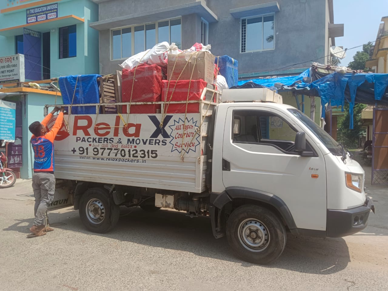 Door-to-Door Safe Moving